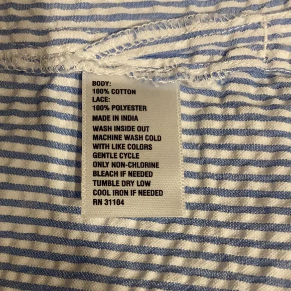 NEW Crown & Ivy Seersucker Striped Bell Sleeve Top White Blue Size M - Picture 13 of 13